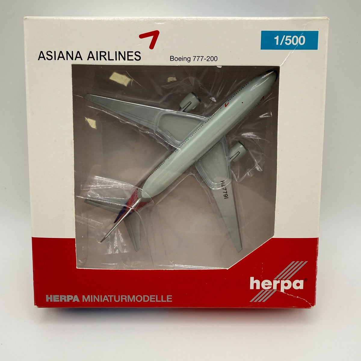 Herpa Wings 1:500 Asiana Airlines 777-200