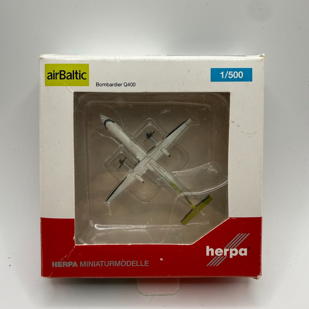 Herpa Wings 1:500 Air Baltic Dash 8 Q400