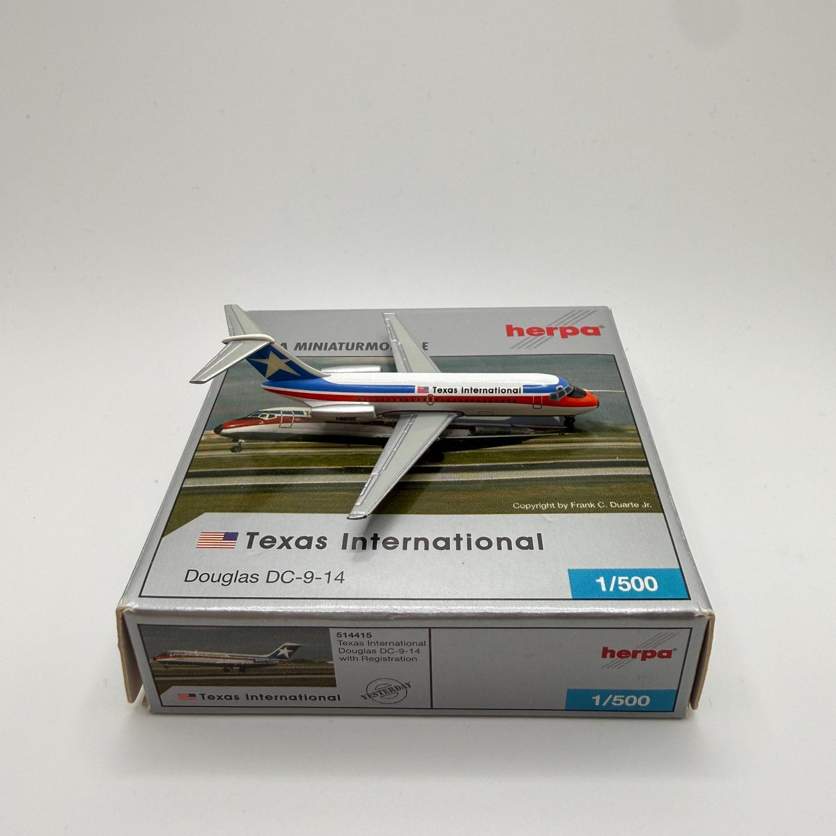 Herpa Wings 1:500 Texas International DC-9