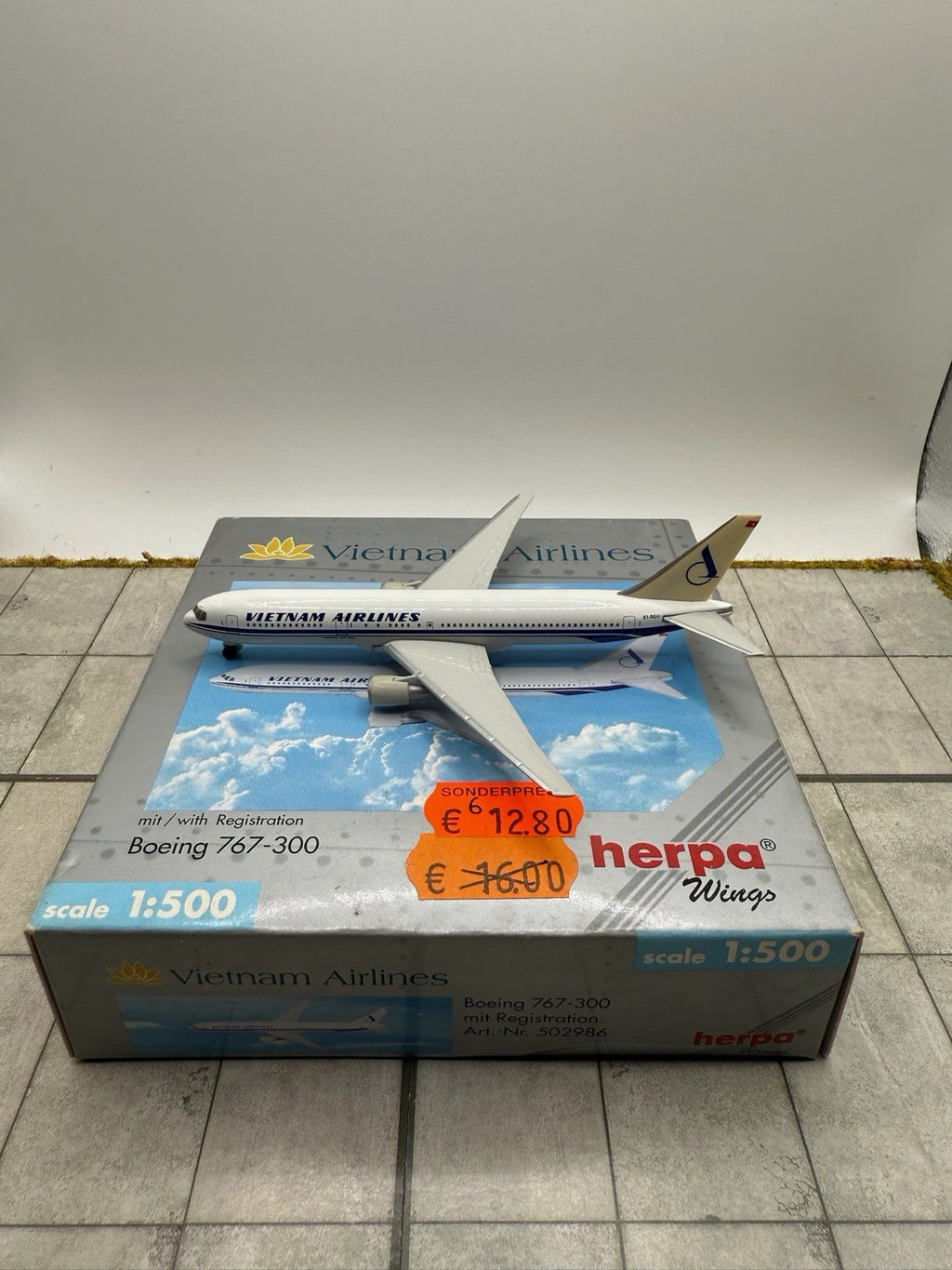 Herpa Wings 1:500 Vietnam Airlines 767-300