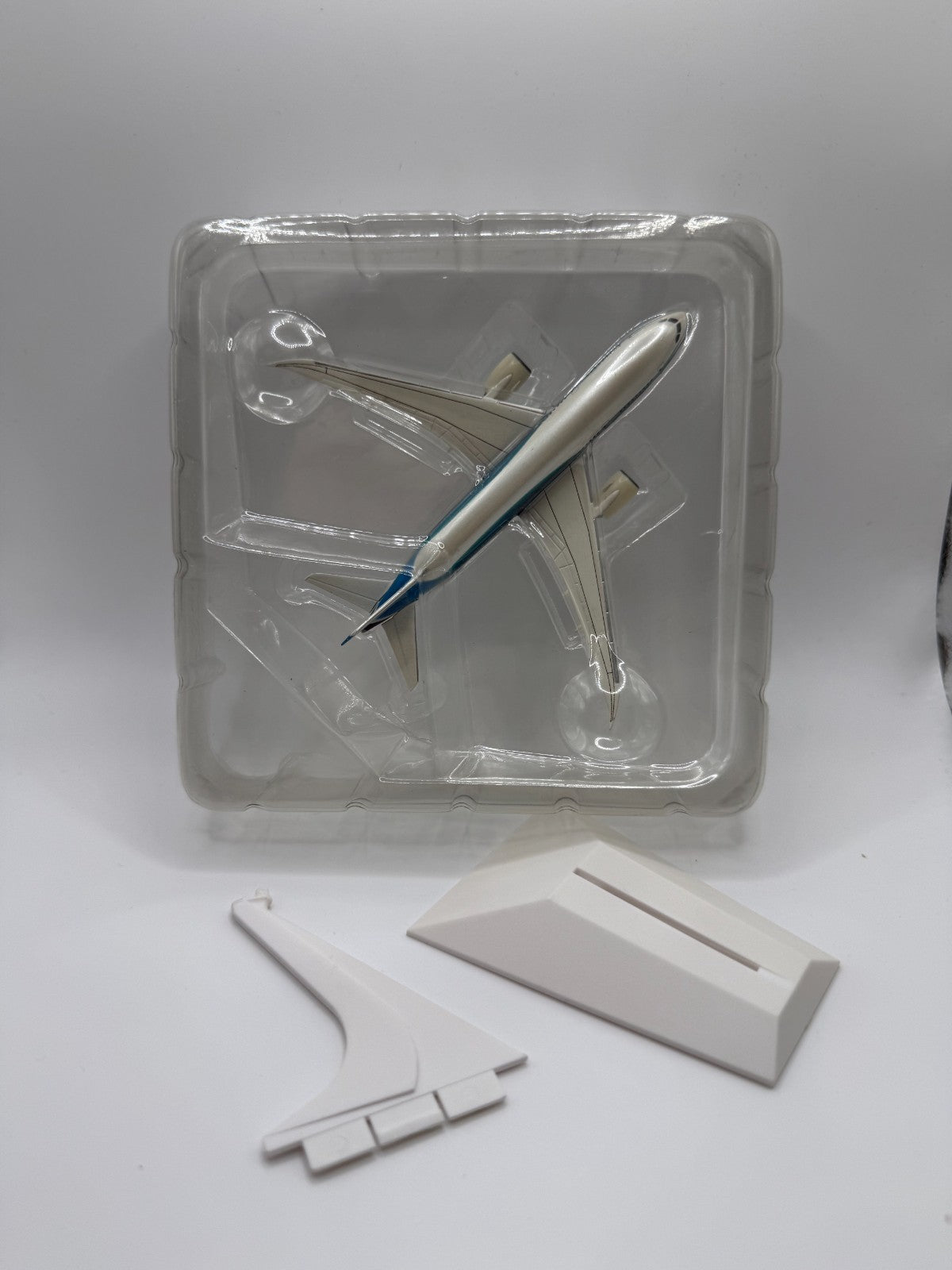 Herpa Wings 1:500 Boeing 787-8