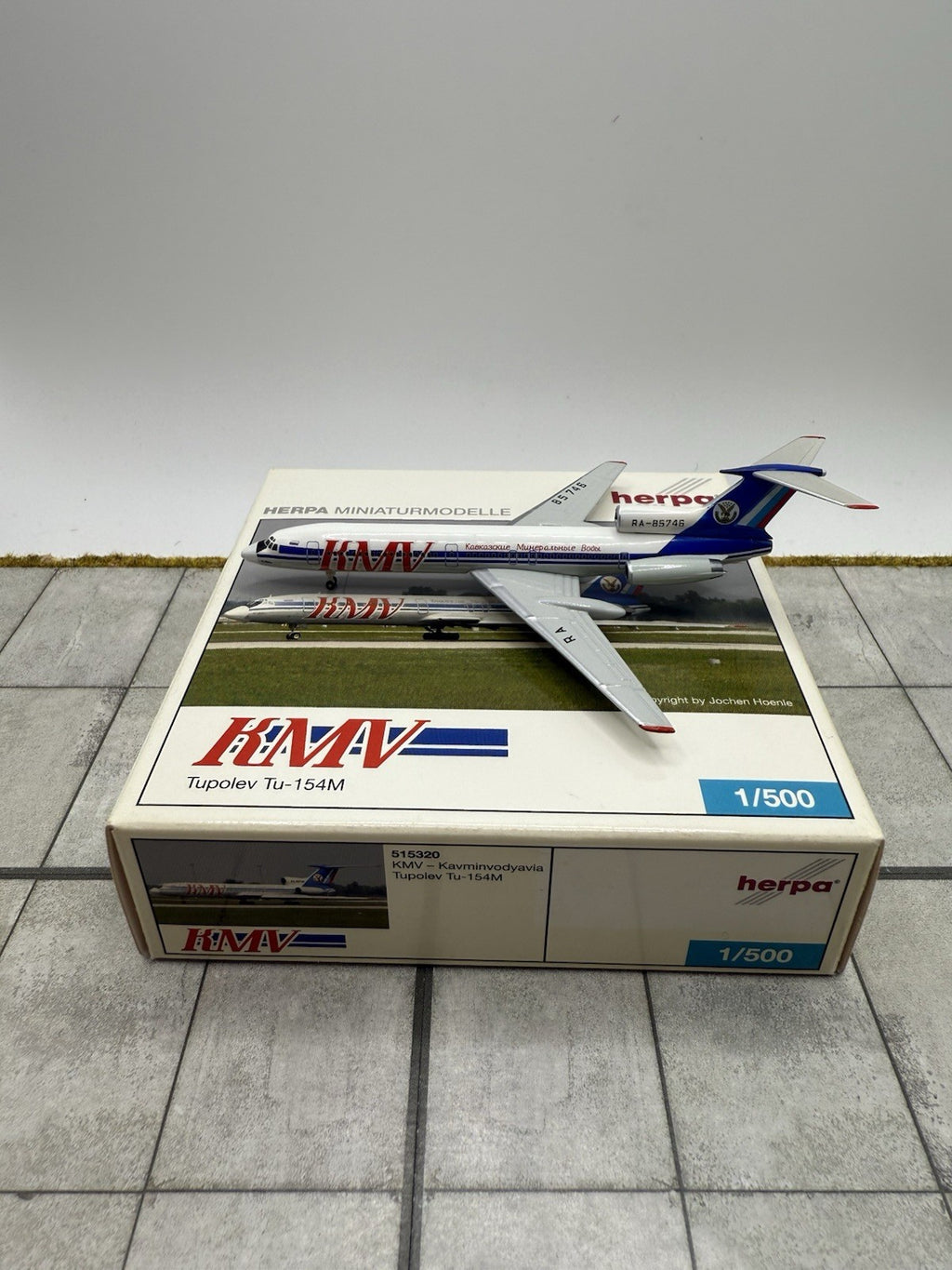 Herpa Wings 1:500 KMV Tu-154