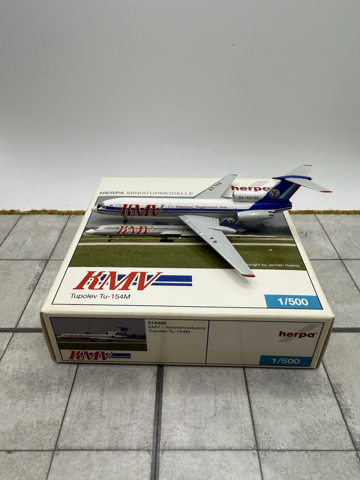 Herpa Wings 1:500 KMV Tu-154