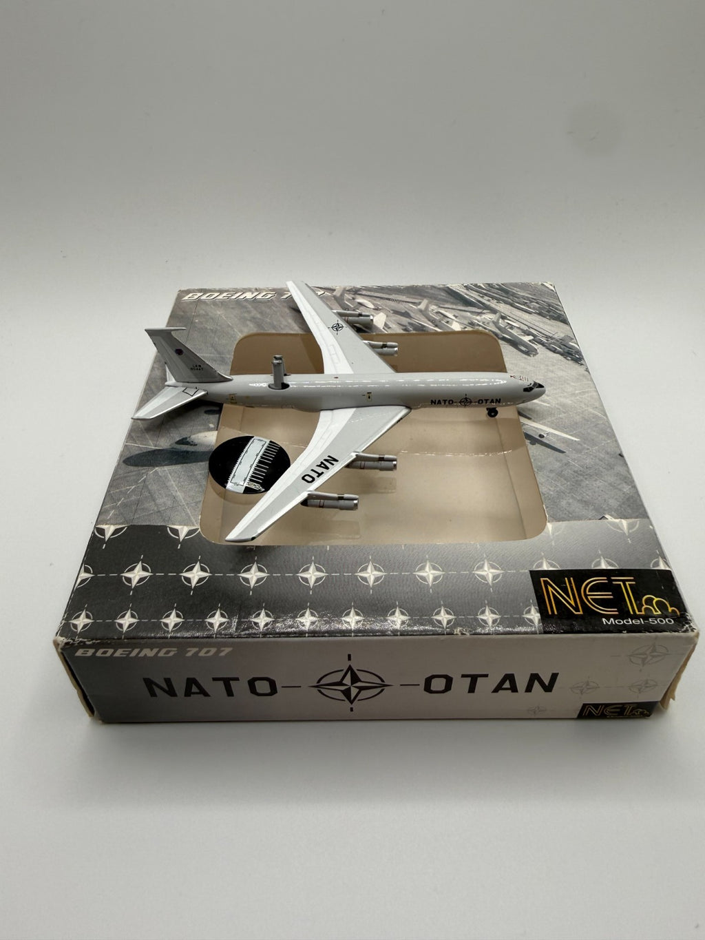 Herpa Wings 1:500 NATO E-3b Awacs broken