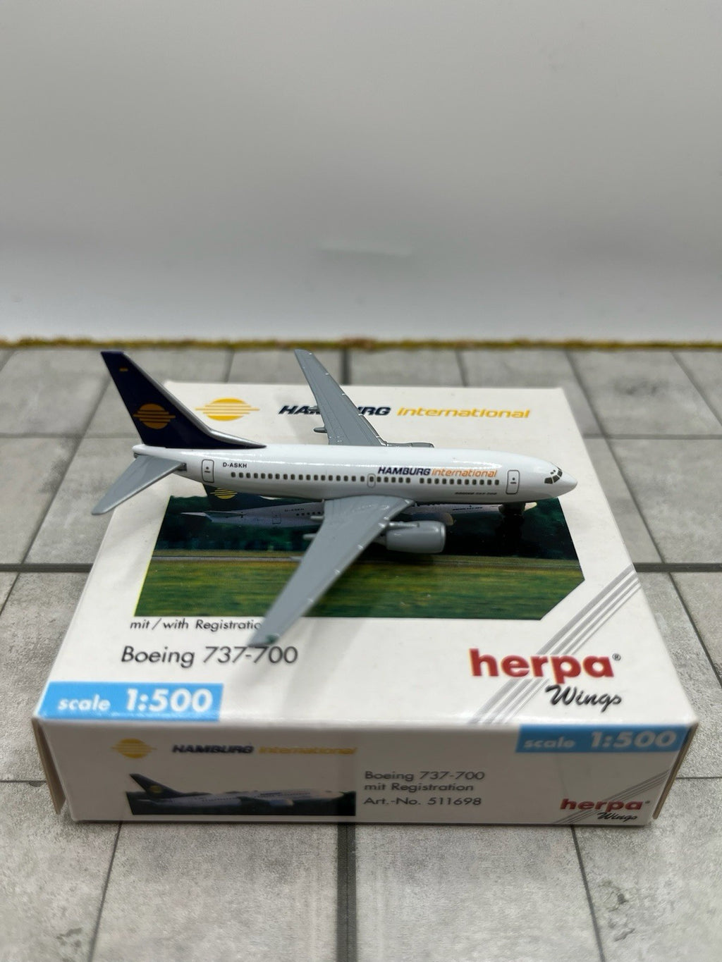 Herpa Wings 1:500 Hamburg Airlines 737-700