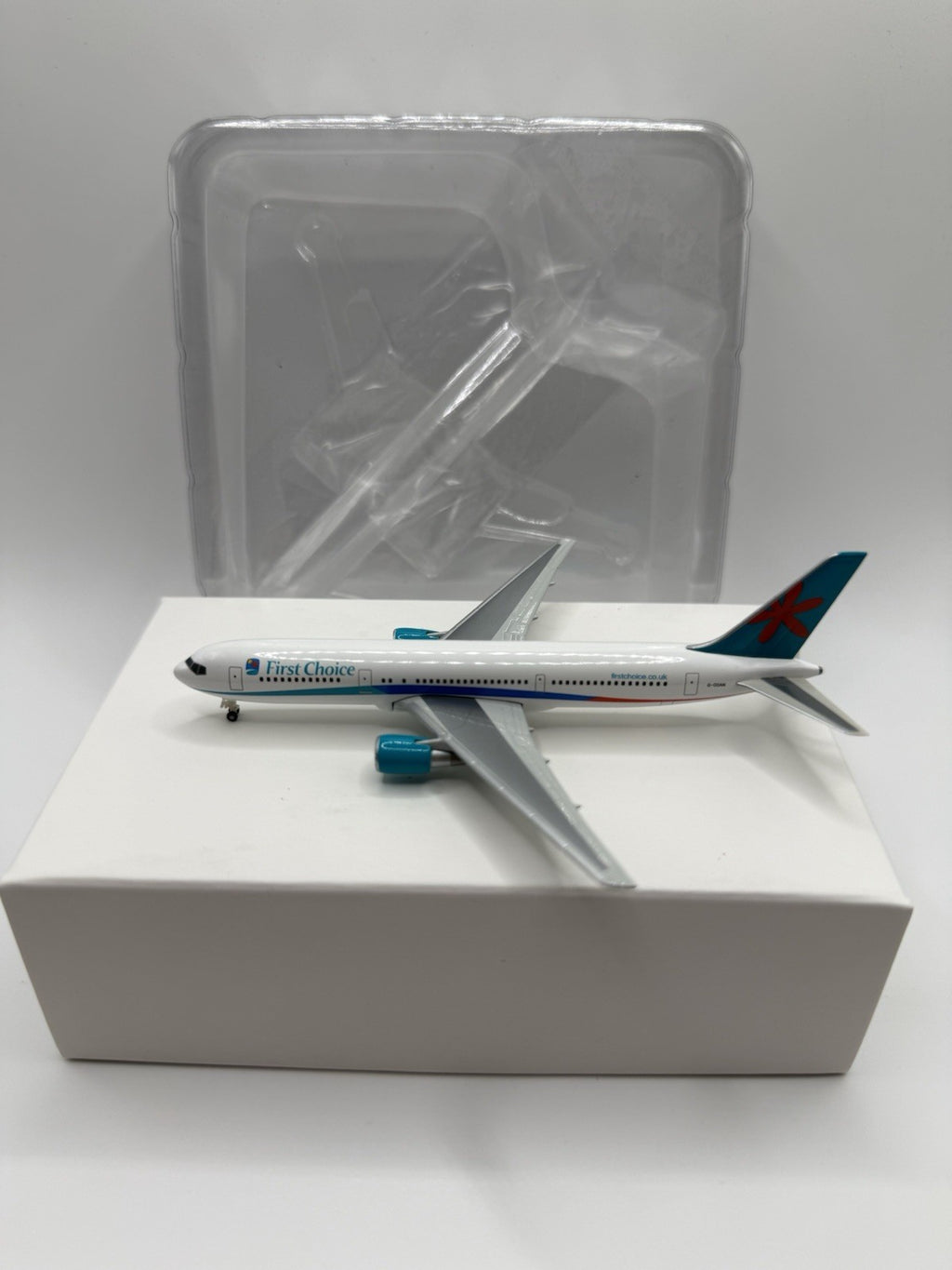 Herpa Wings 1:500 First Choice 767-300