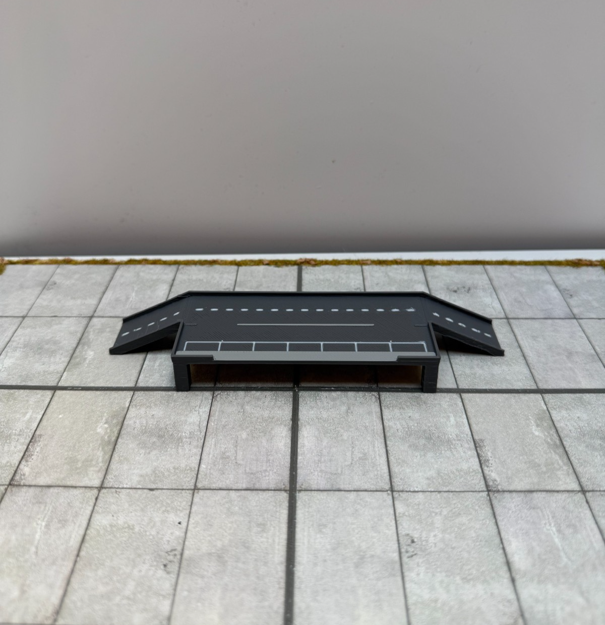 für Herpa Wings 1:500  Driveway Terminal upper deck / Airport