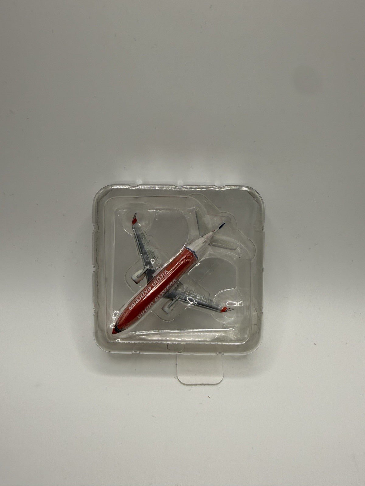 Herpa Wings 1:500 Virgin Express 737-300