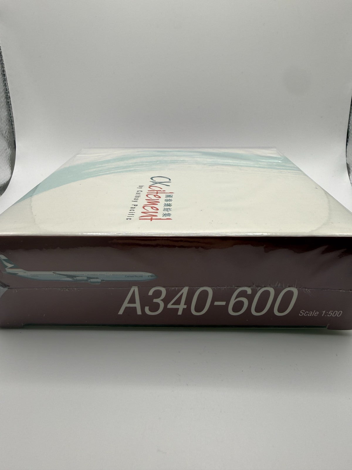 Herpa Wings 1:500 Cathay Pacific A340-600