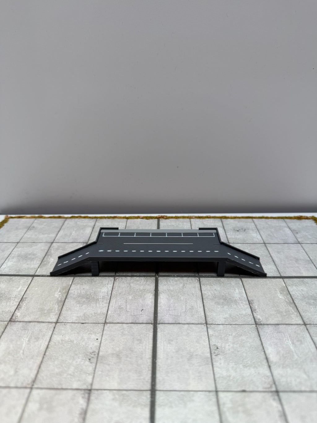 für Herpa Wings 1:500  Driveway Terminal upper deck / Airport