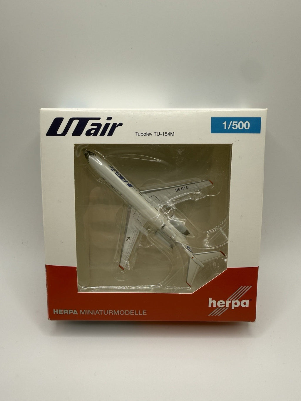 Herpa Wings 1:500 UTair Tu-154