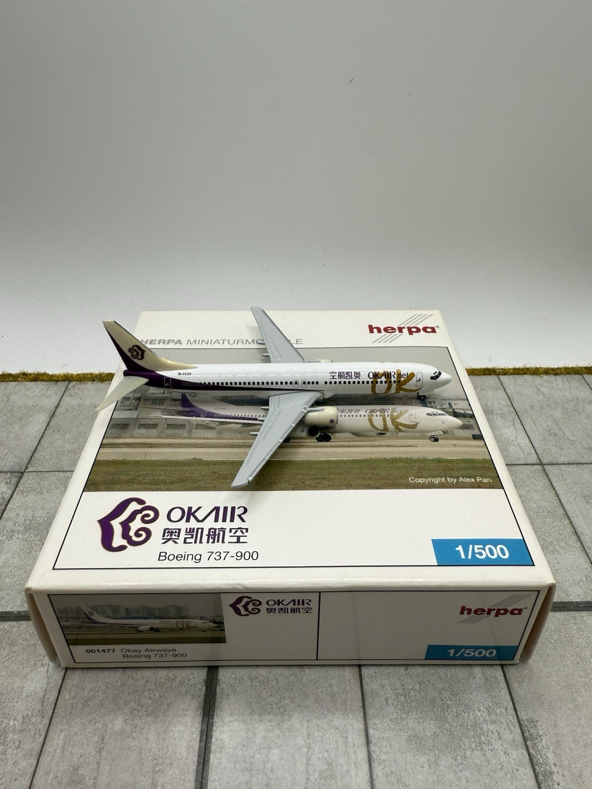 Herpa Wings 1:500 OK Air 737-900