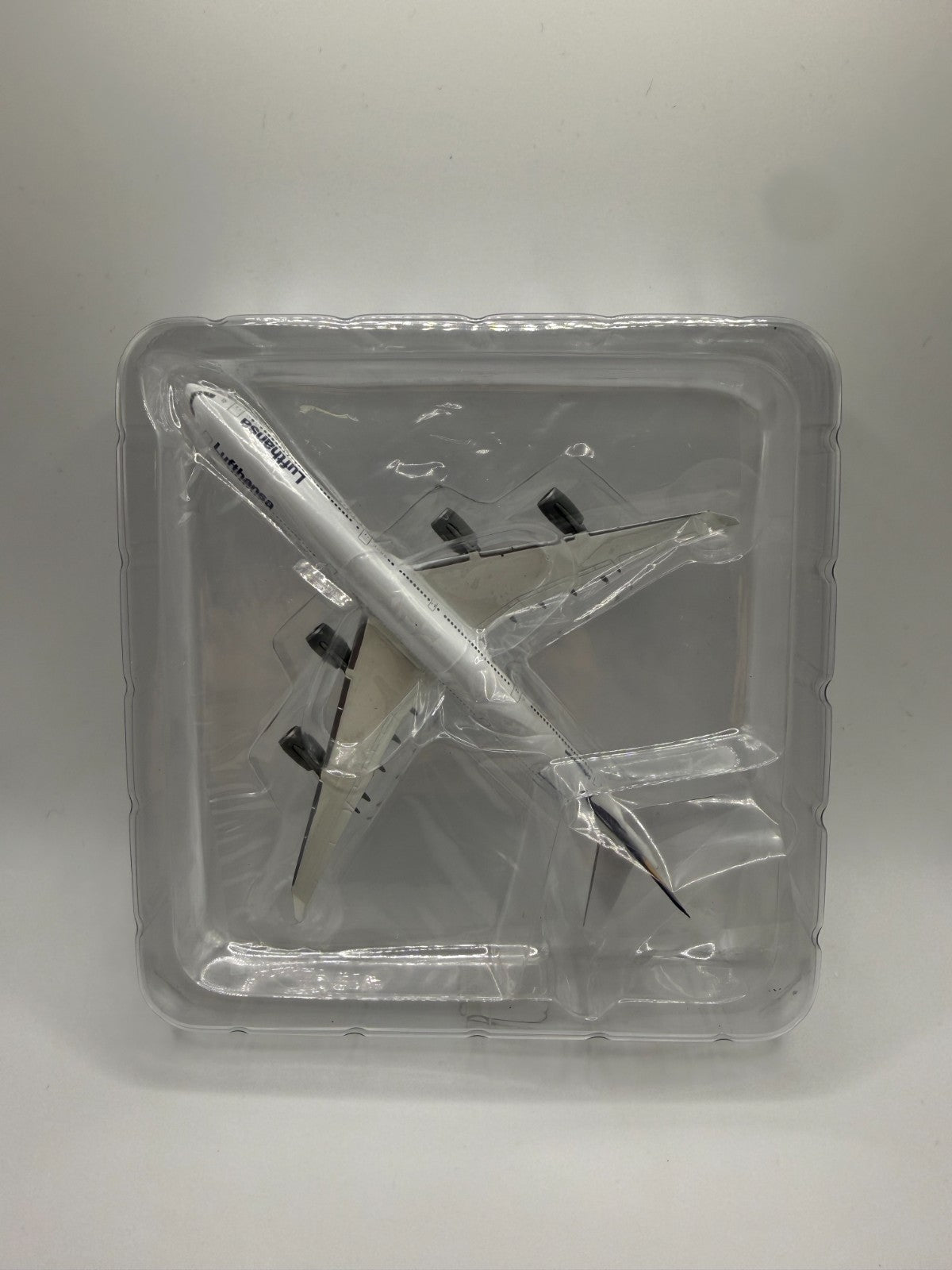 Herpa Wings 1:500 Lufthansa A340-600