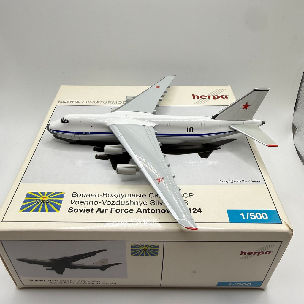 Herpa Wings 1:500 Soviet Air Force AN-124