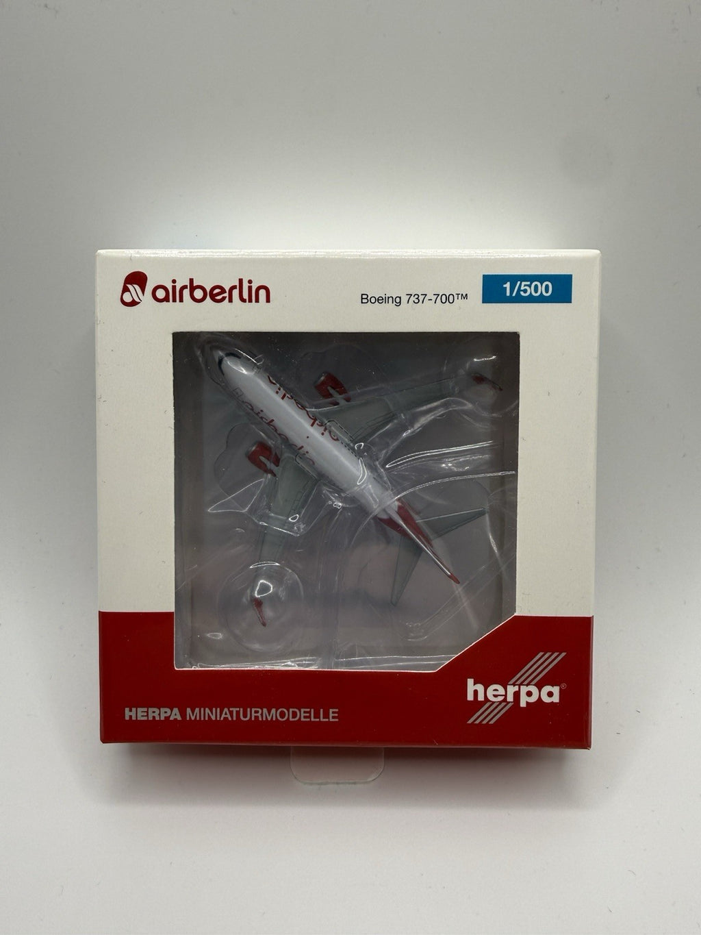 Herpa Wings 1:500 Air Berlin 737-700 D-AHXF