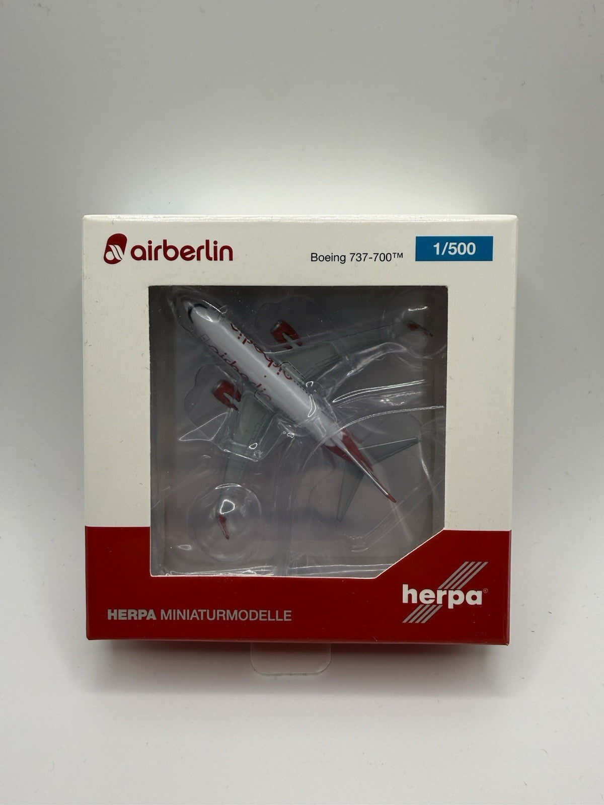 Herpa Wings 1:500 Air Berlin 737-700 D-AHXF