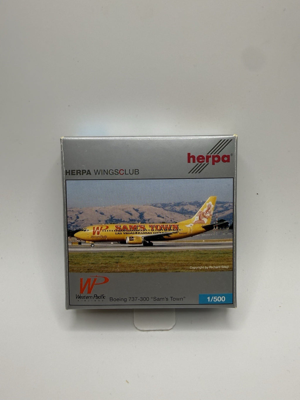 Herpa Wings 1:500 Western Pacific 737-300 Sam‘s Town