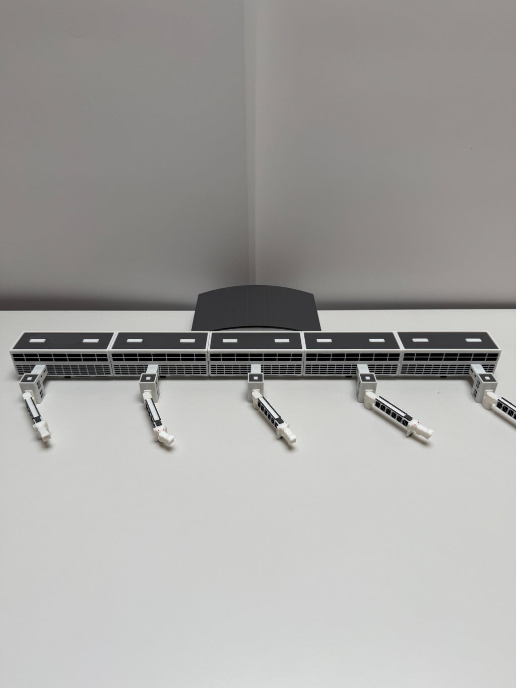 für Herpa Wings 1:500 Terminal Flughafen Airport with Jet bridges Set