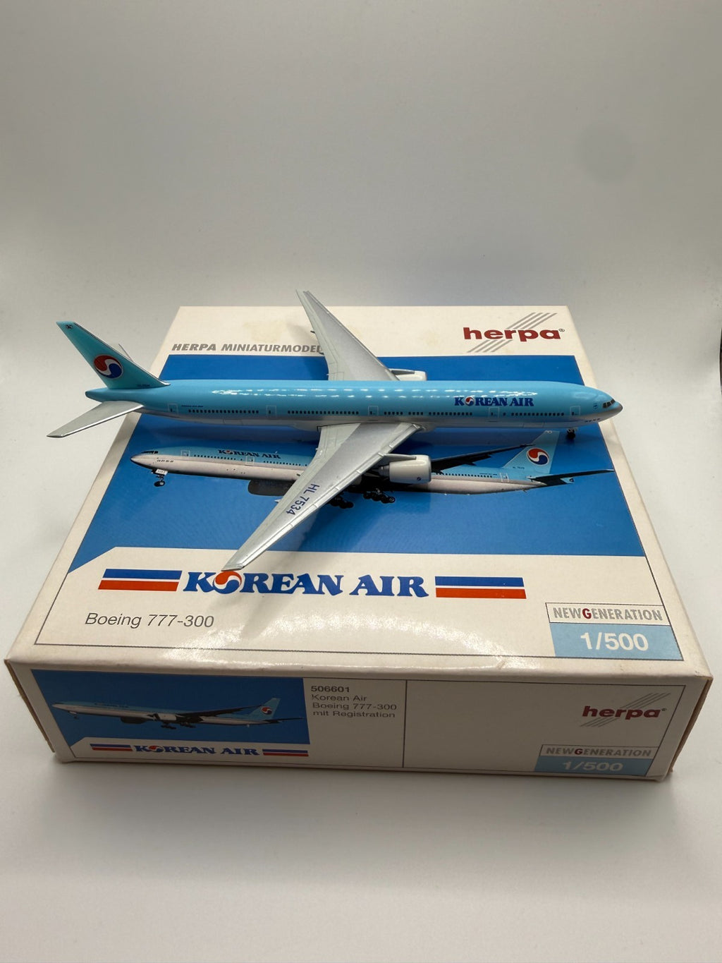 Herpa Wings 1:500 Korean Air 777-300ER