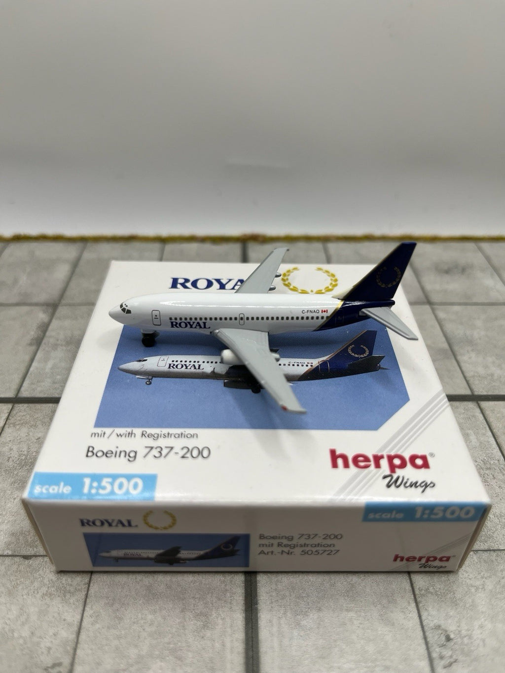 Herpa Wings 1:500 Royal 737-200