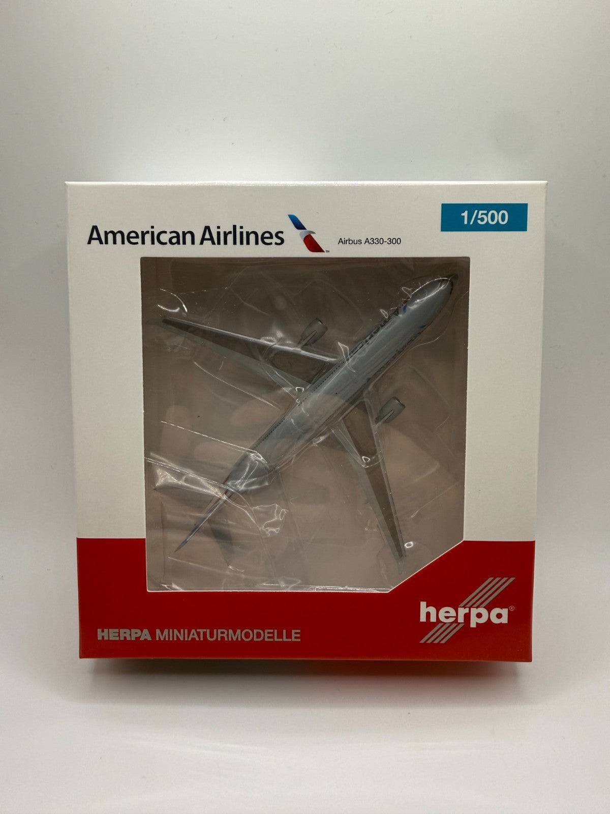 Herpa Wings 1:500 American Airlines A330-300