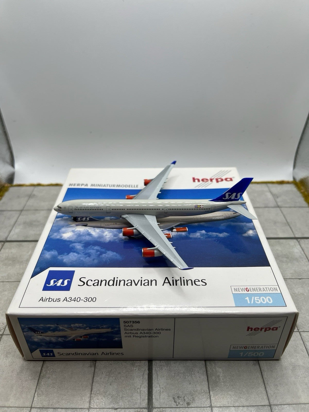 Herpa Wings 1:500 SAS A340-300