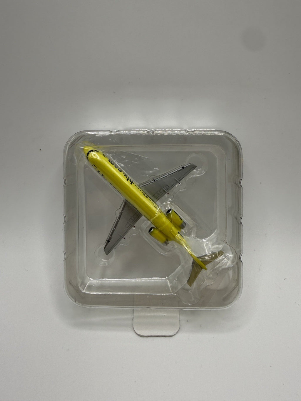 Herpa Wings 1:500 HLX Fokker 100