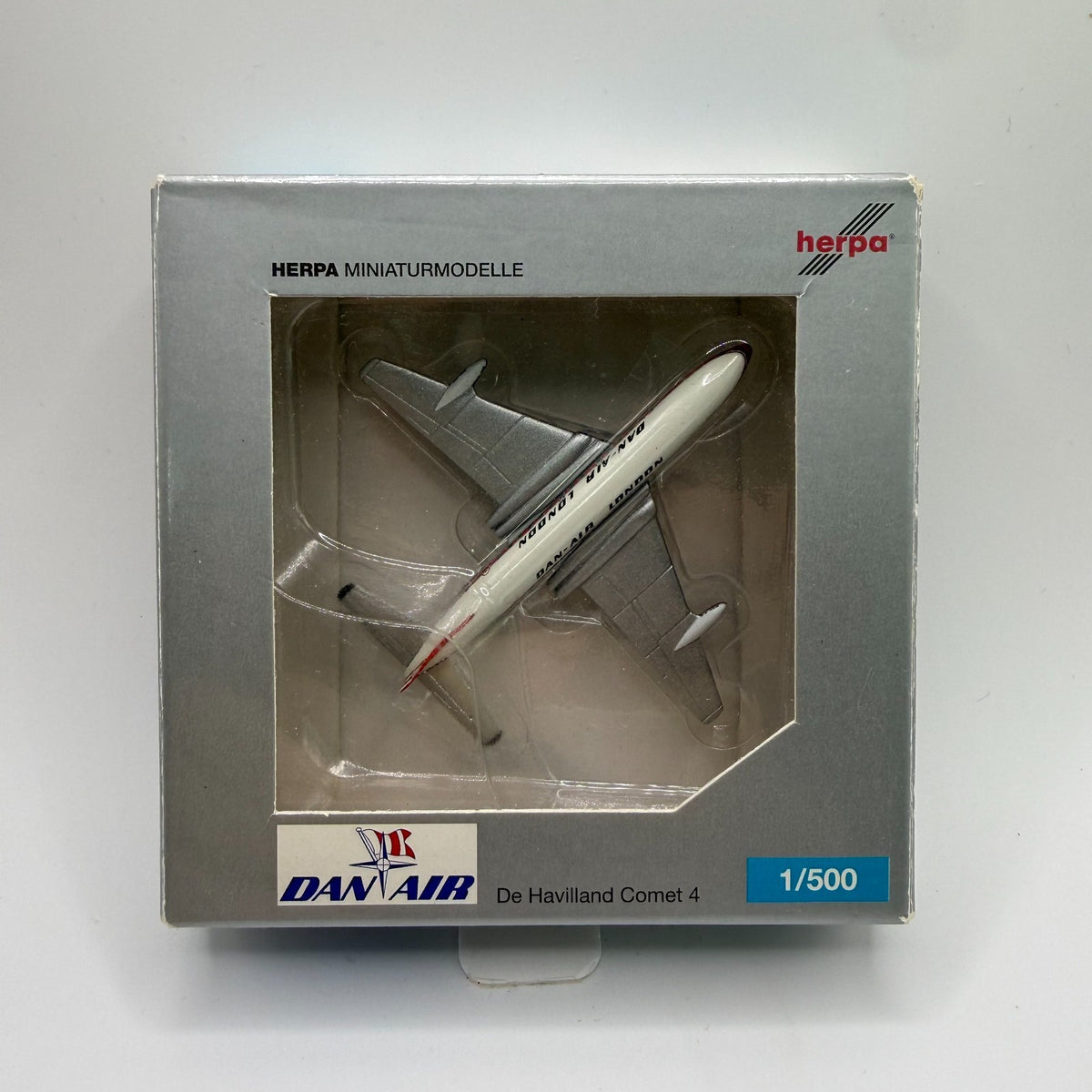 Herpa Wings 1:500 Dan Air De Havilland Comet 4