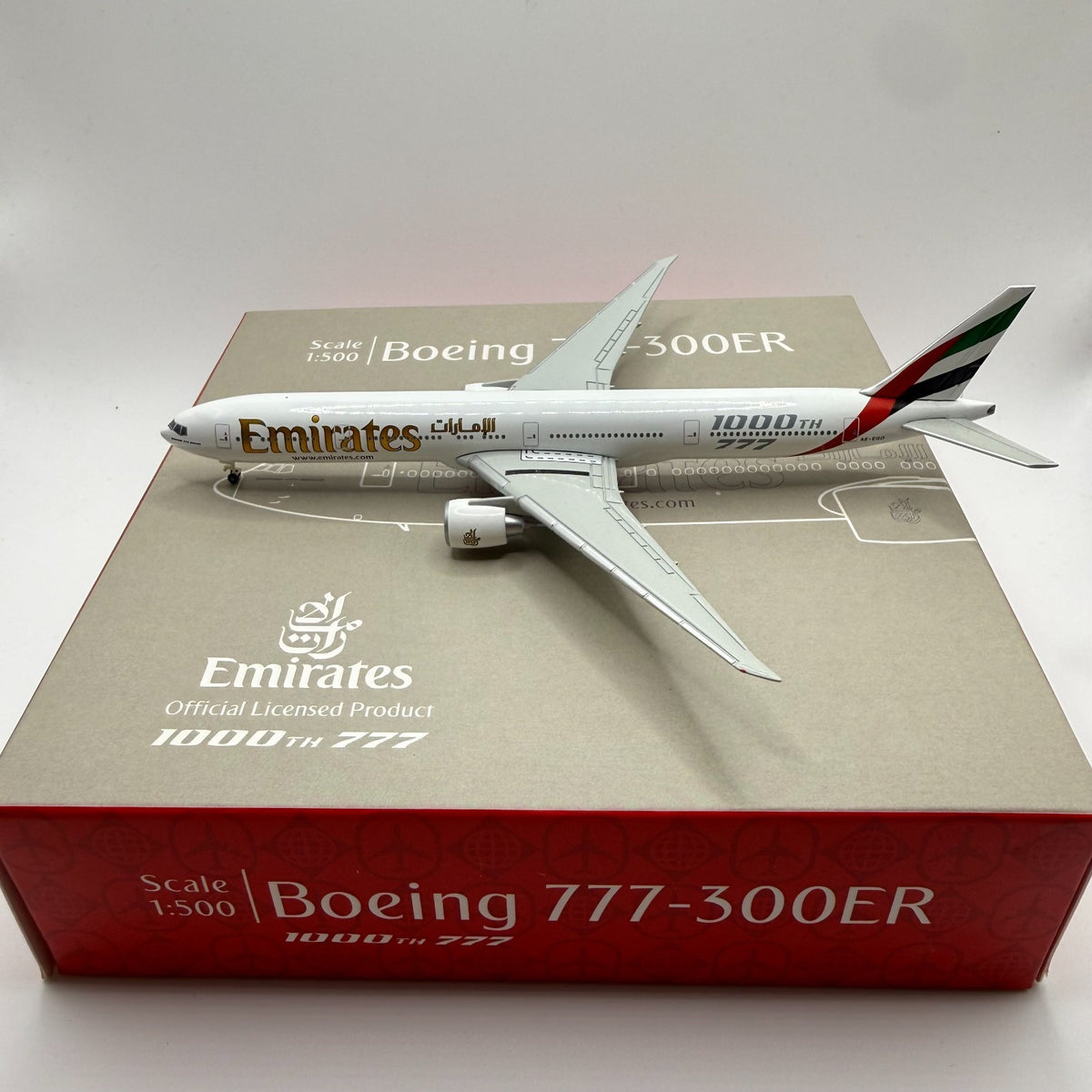 Herpa Wings 1:500 Emirates 777-300ER 1000th 777