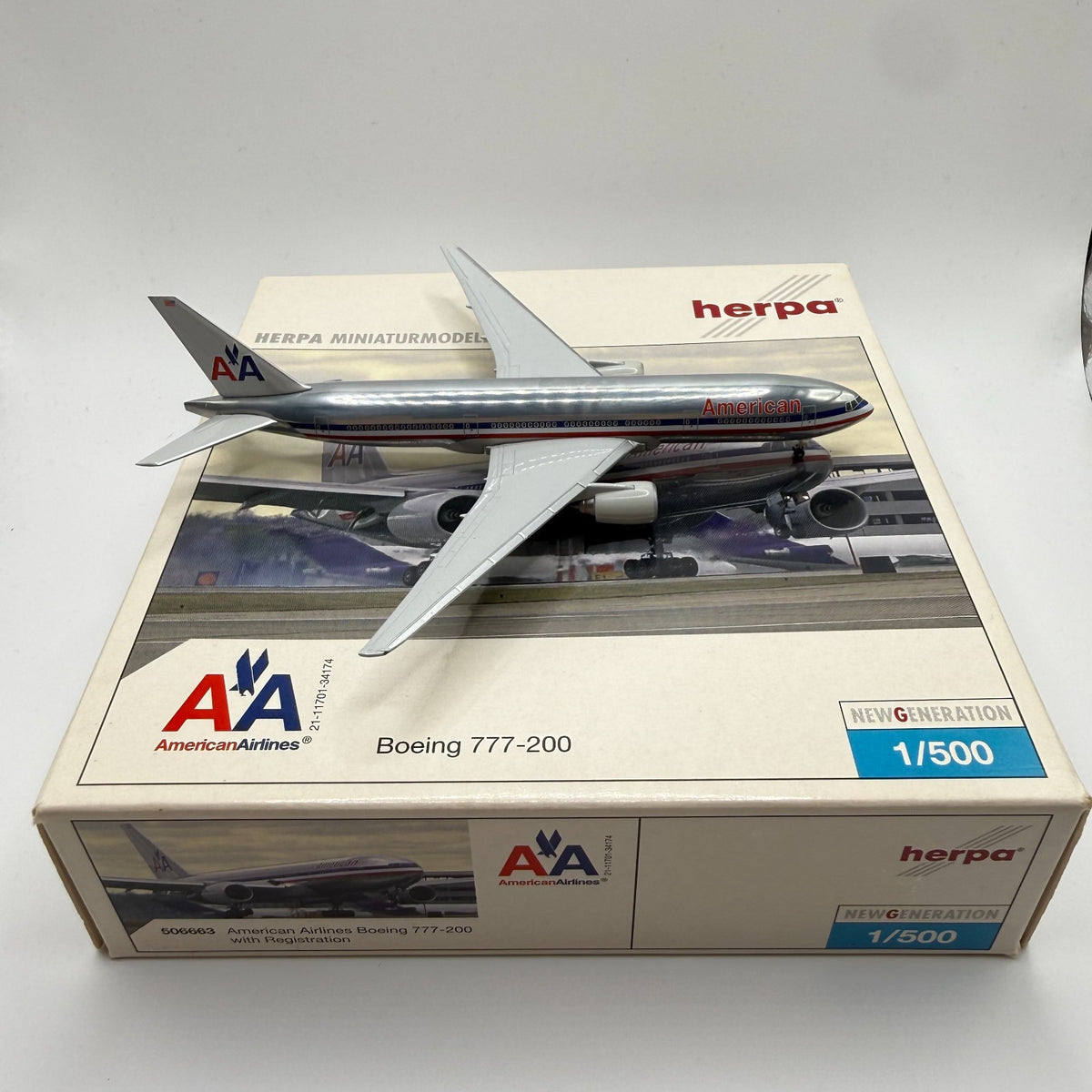 Herpa Wings 1:500 American Airlines 777-200