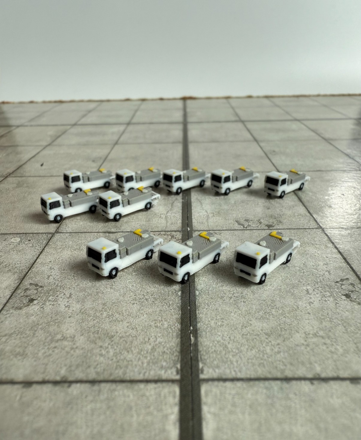 für Herpa Wings 1:500 / 1:400 10x  Lavatory trucks  GSE / Airport Accessoires