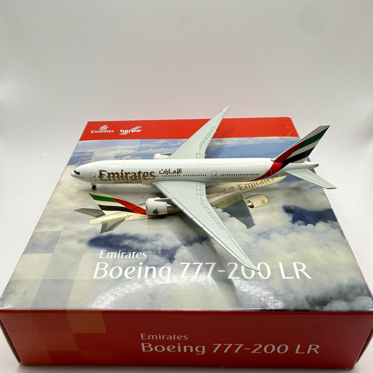 Herpa Wings 1:500 Emirates 777-200LR