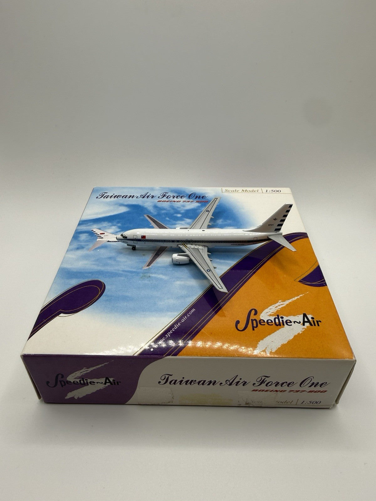 Herpa Wings 1:500 / Speedie Air Taiwan Air Force One 737-800