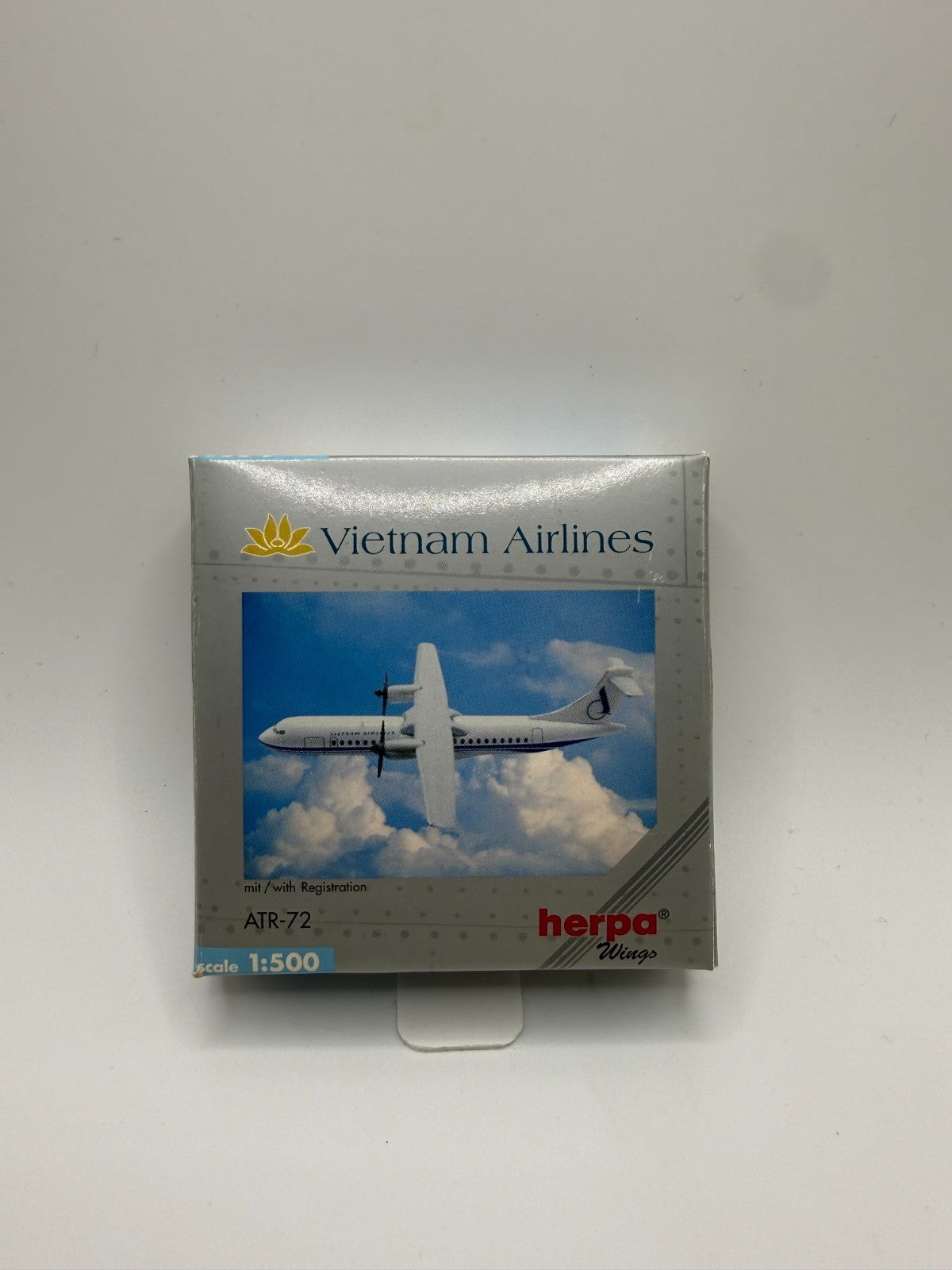 Herpa Wings 1:500 Vietnam Airlines ATR-72