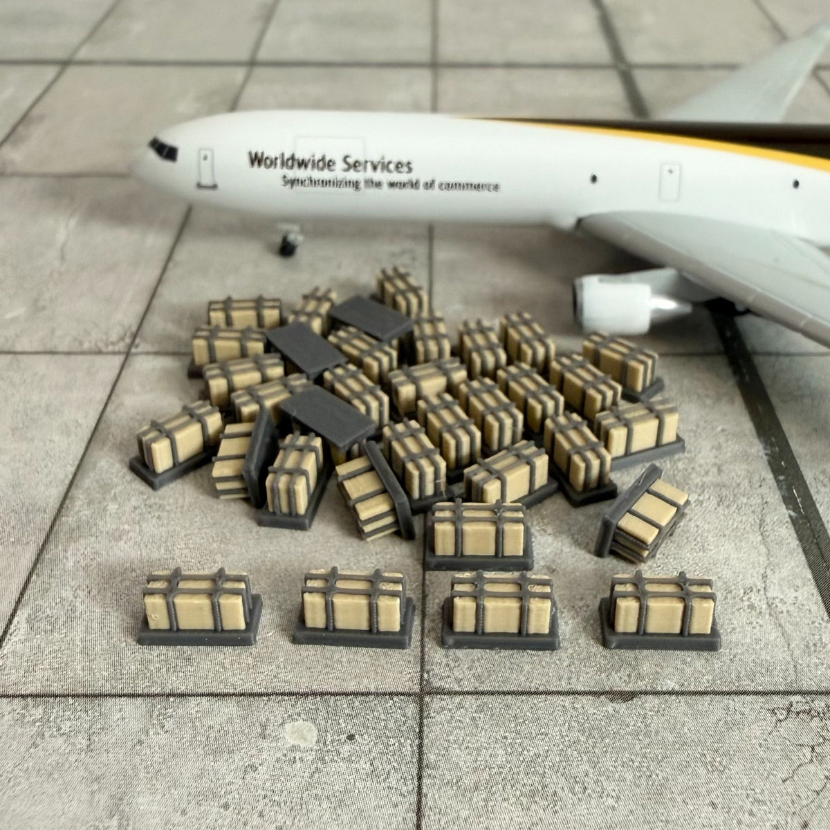 für Herpa Wings 1:500 / 1:400 40x Cargo Paletten Pallets/  Fracht Freight