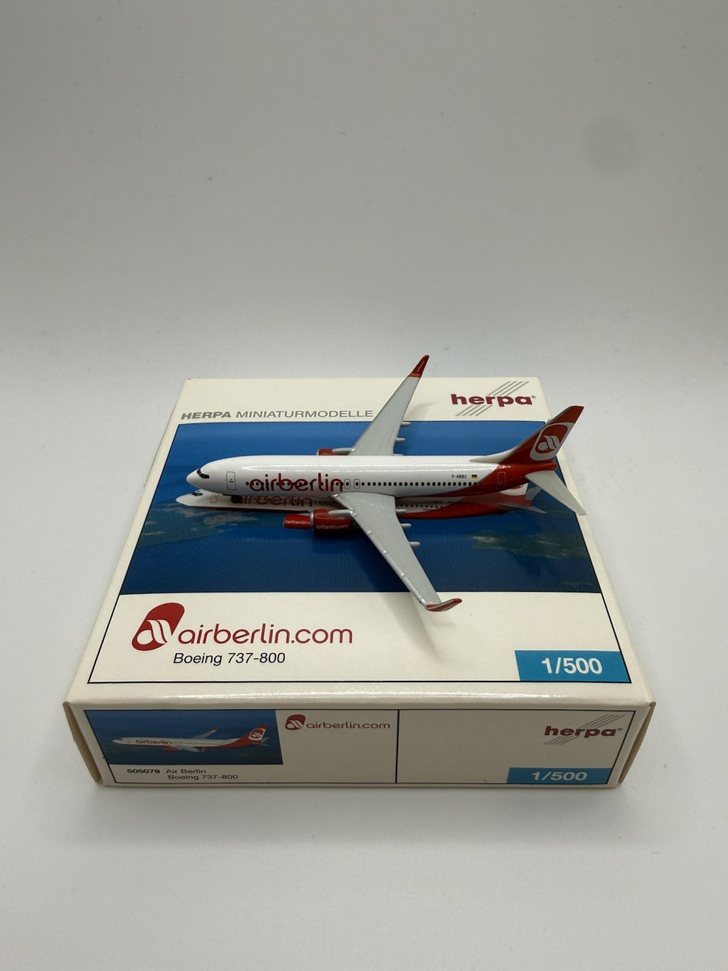 Herpa Wings 1:500 Air Berlin 737-800