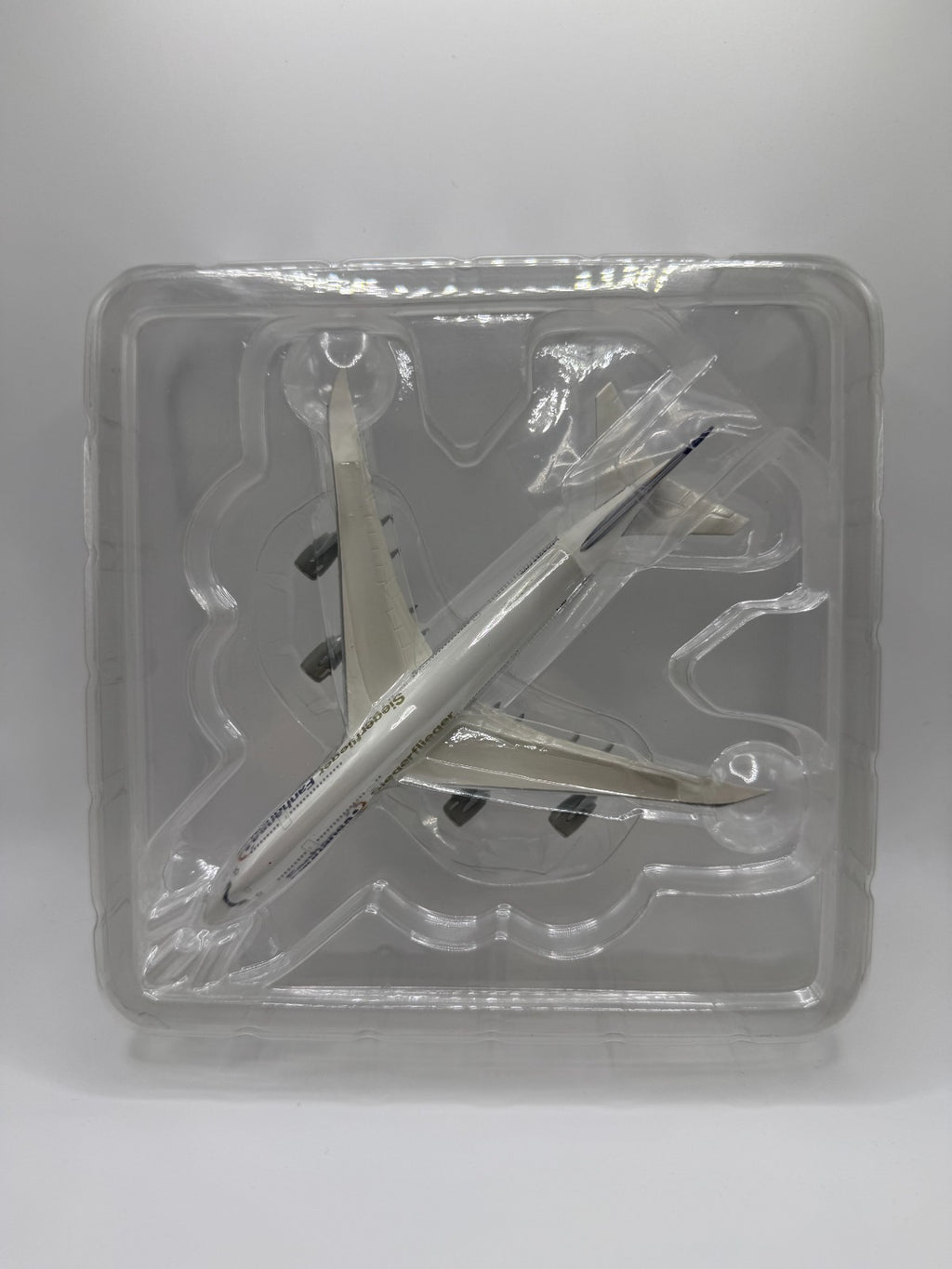 Herpa Wings 1:500 Lufthansa 747-8 Fanhansa