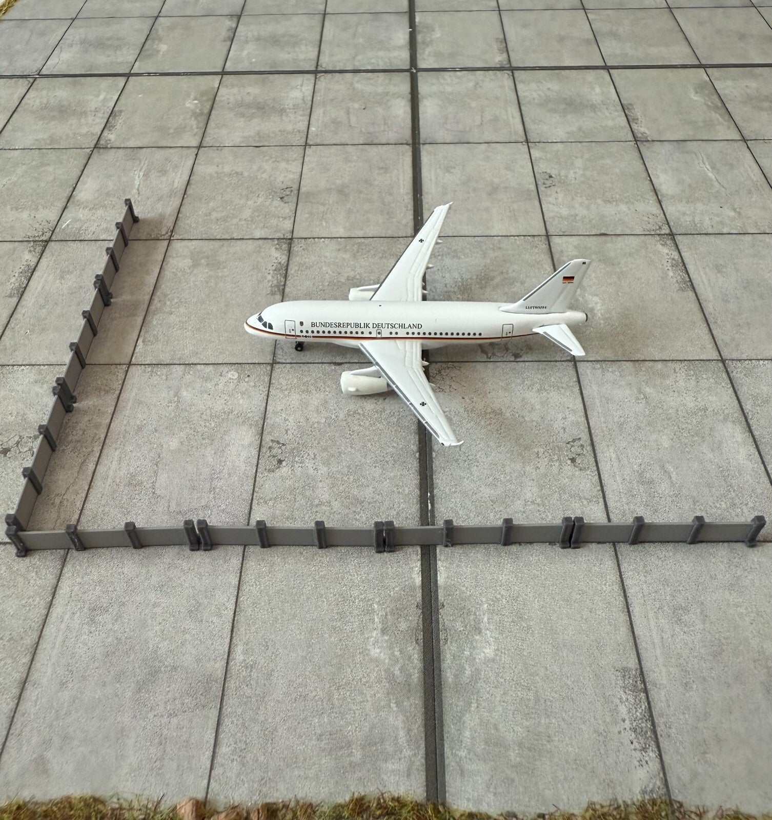 für Herpa Wings 1:500 / 1:400 20x 3cm Fence Zaun V2 / Airport Accessoires