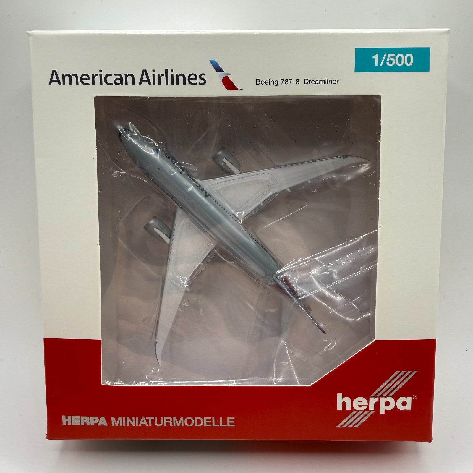 Herpa Wings 1:500 American Airlines 787-8