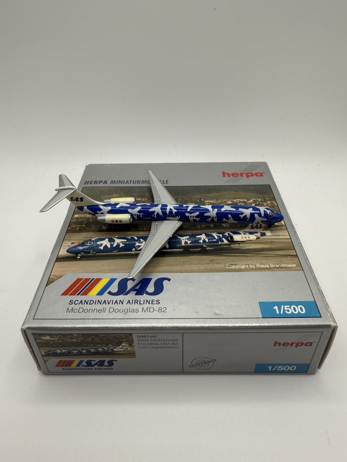 Herpa Wings 1:500 SAS MD-82