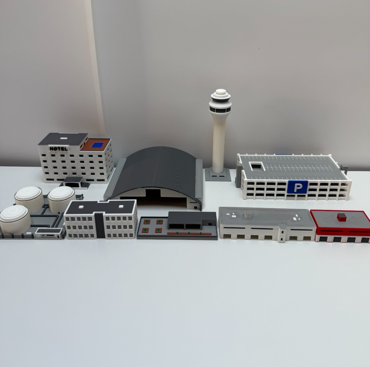 für Herpa Wings 1:500 Bundle Set Airport Buildings Gebäude GSE / Airport