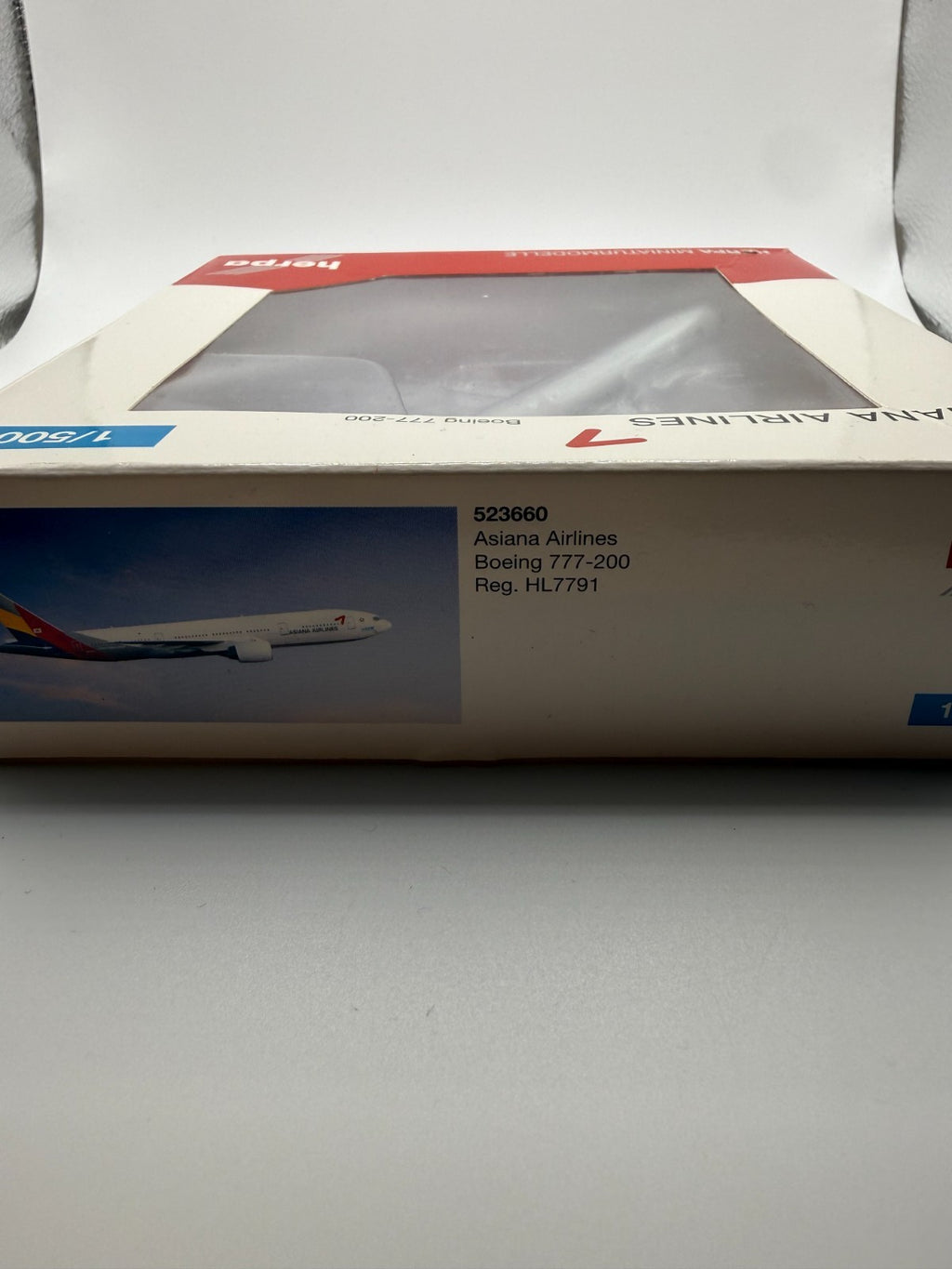 Herpa Wings 1:500 Asiana Airlines 777-200