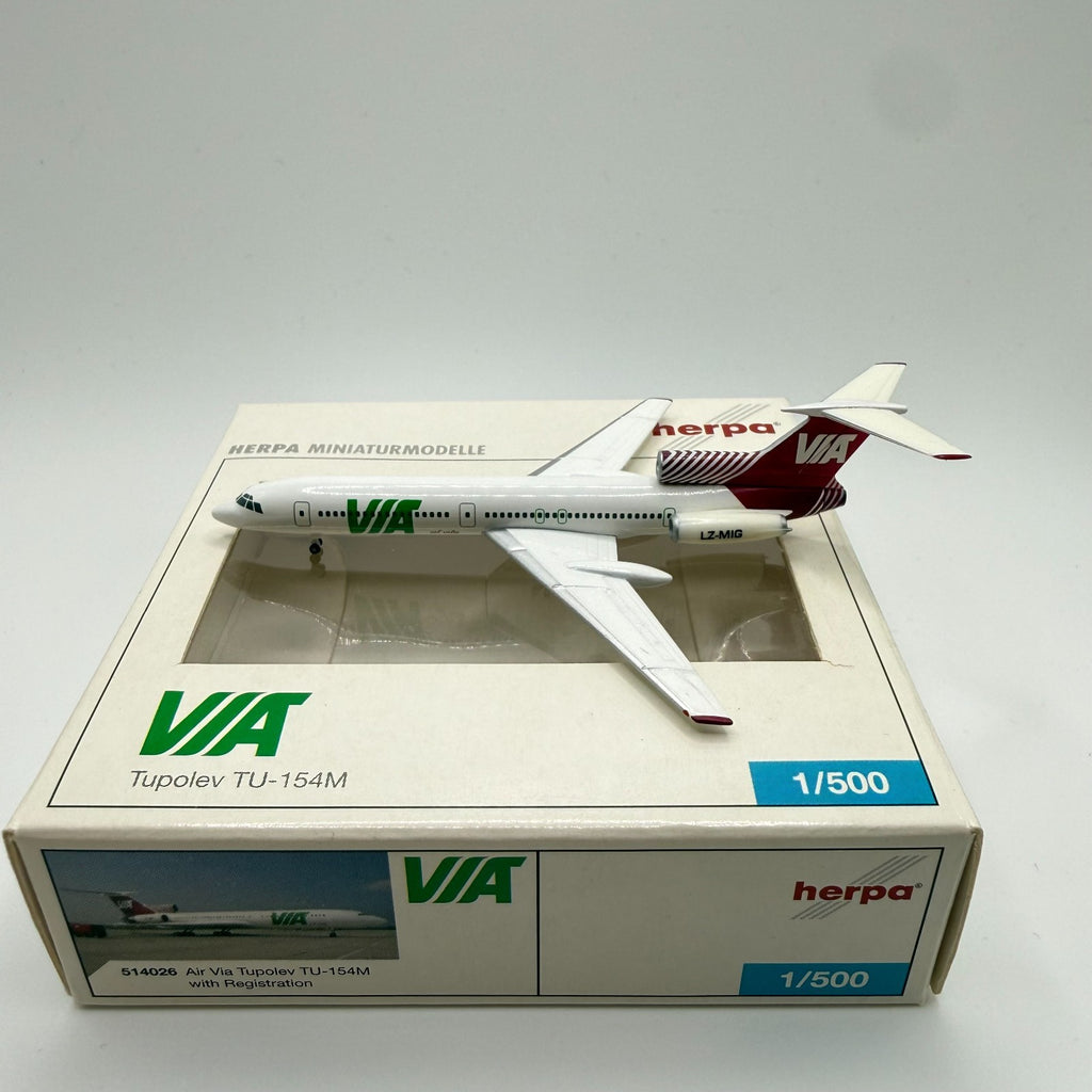 Herpa Wings 1:500 Air VIA Tu-154M