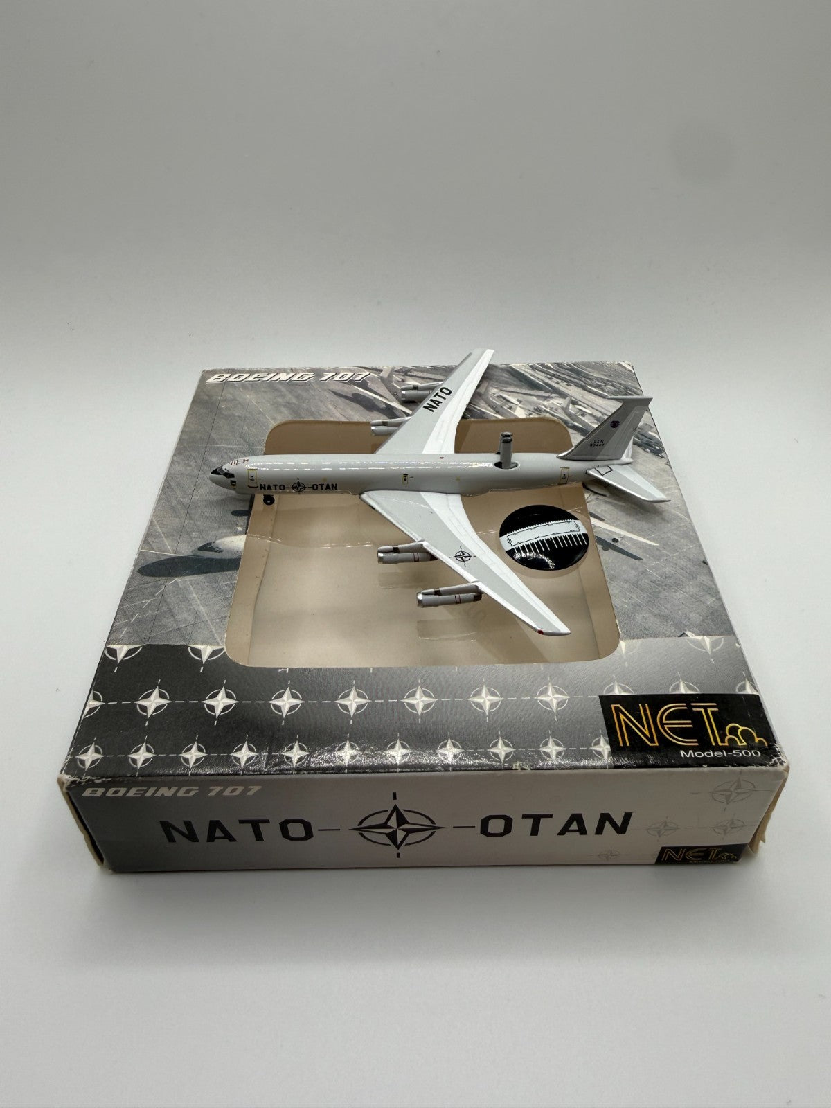 Herpa Wings 1:500 NATO E-3b Awacs broken