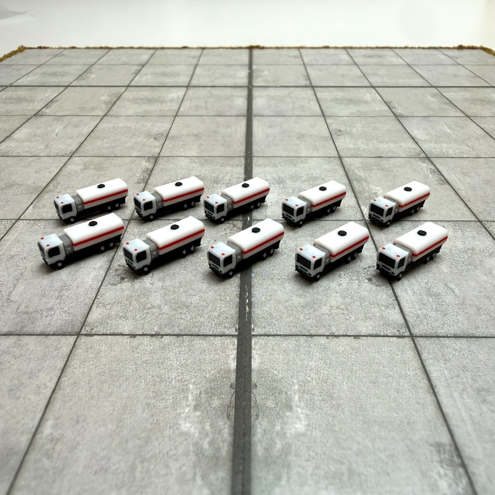 für Herpa Wings 1:500 / 1:400 10x Fuel truck V2 small Tanklastwagen  GSE