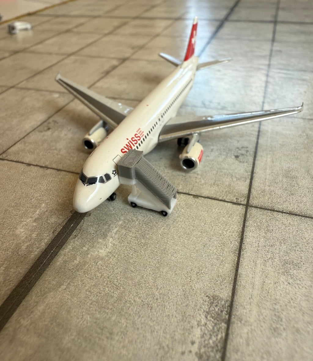 für Herpa Wings 1:500 / 1:400 10x Fluggasttreppen Dach Stairs GSE / Airport