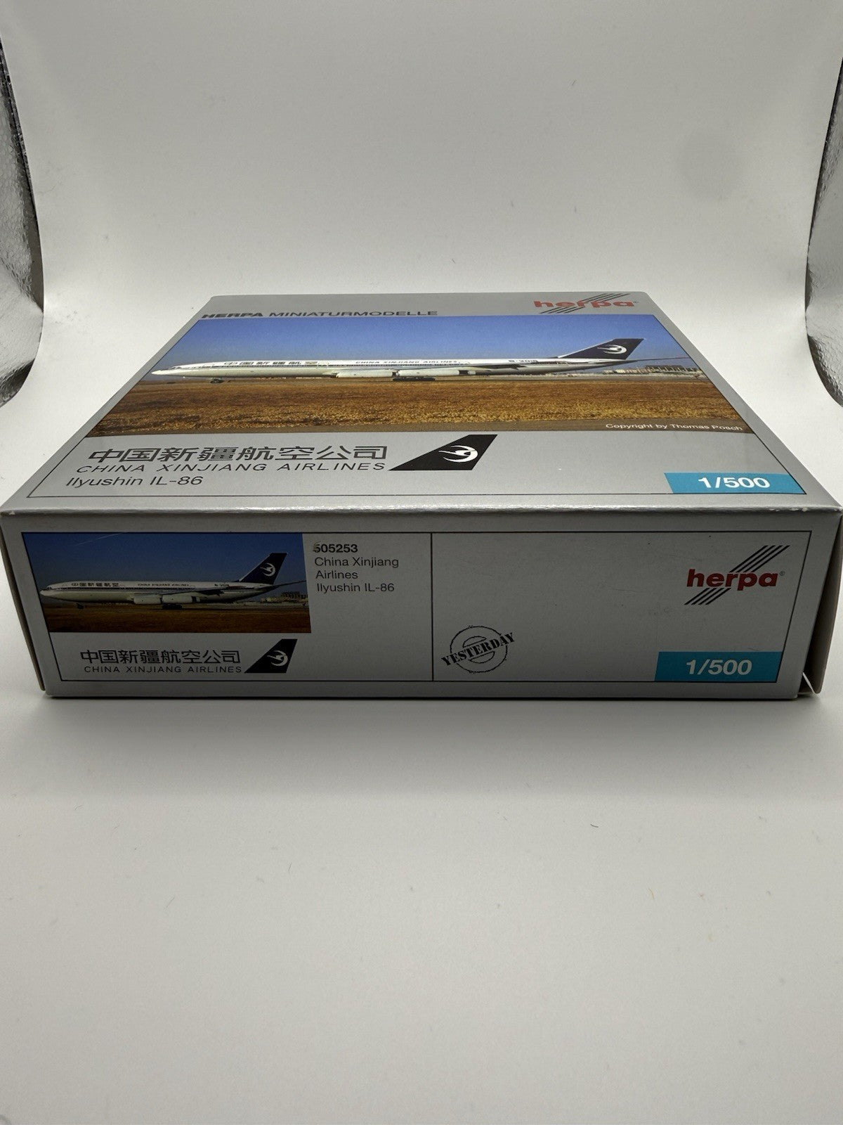 Herpa Wings 1:500 China Xinjiang Airlines IL-86