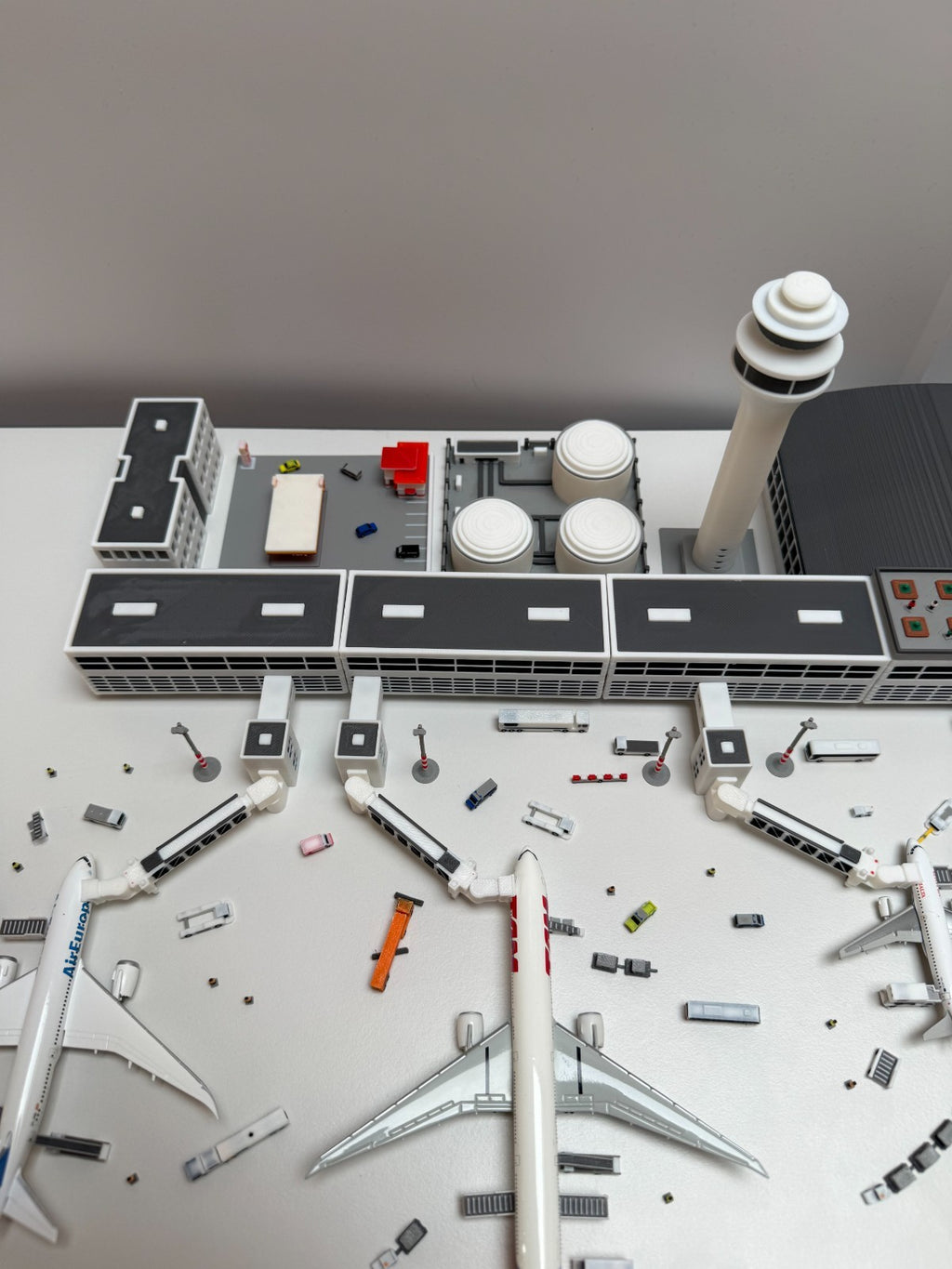 für Herpa Wings 1:500 Full Airport Set Flughafen Terminal GSE