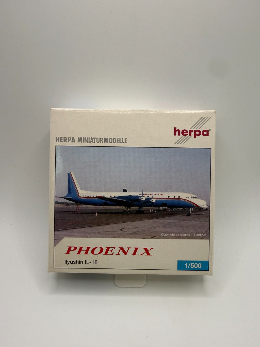 Herpa Wings 1:500 Phoenix IL-18