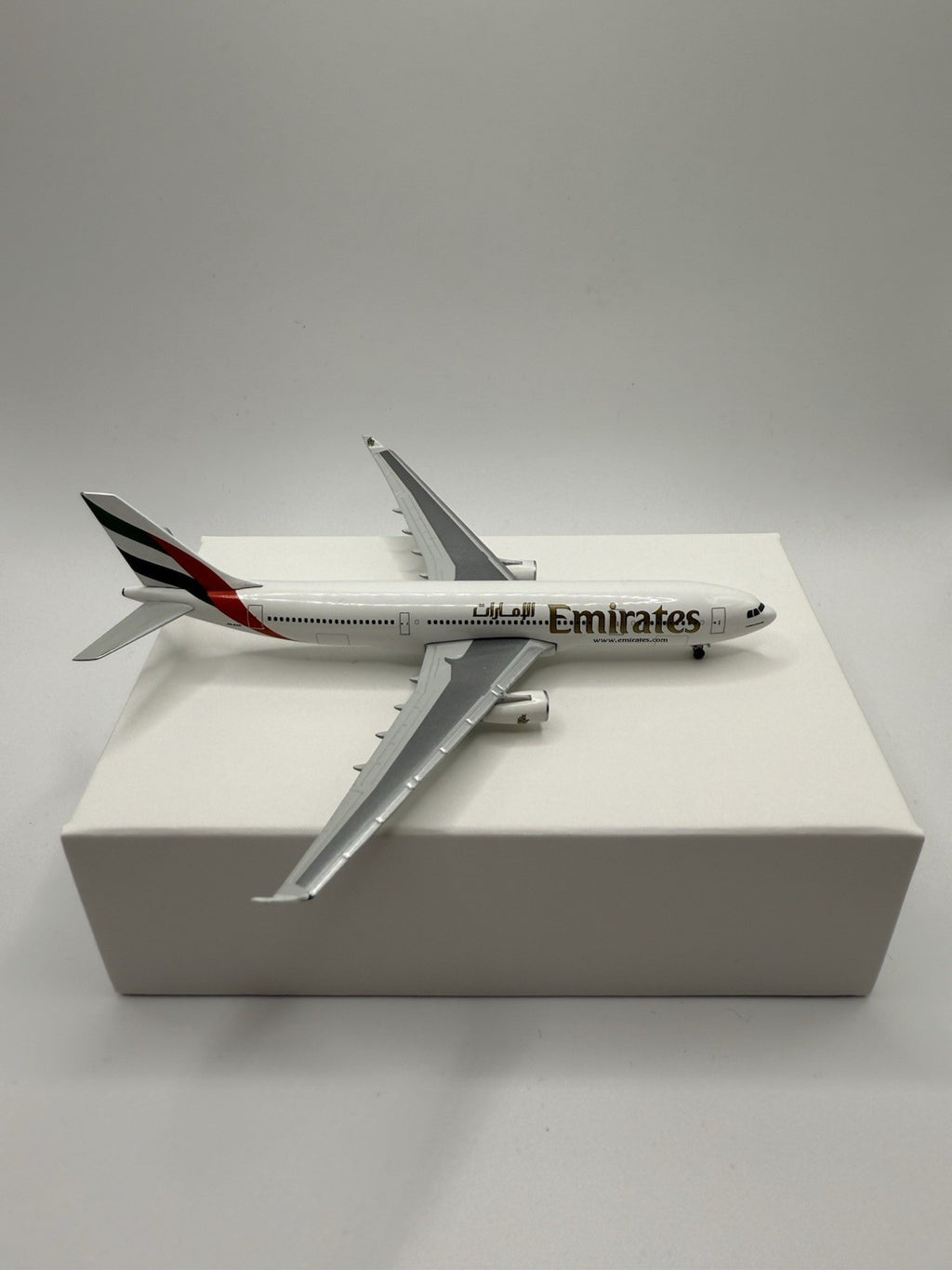 Herpa Wings 1:500 Emirates A330-200